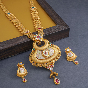 Long Antique Ranihar Sets