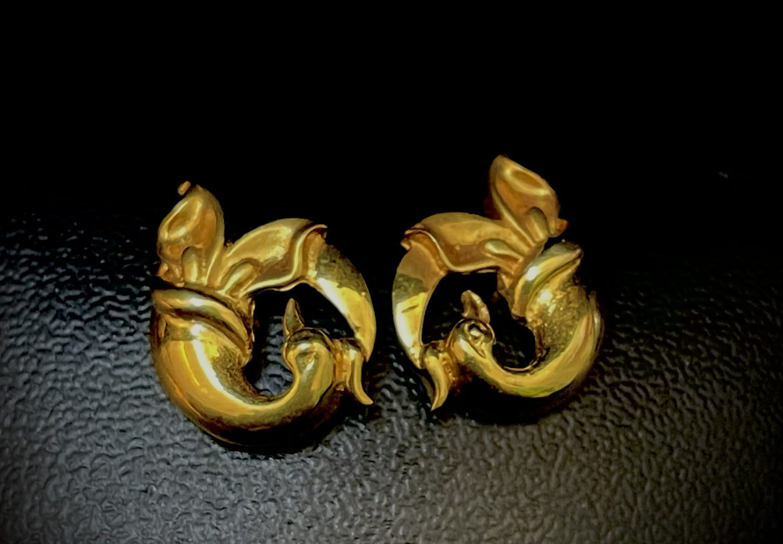 Female Studs Storelize