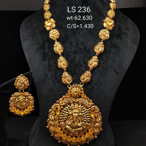 Adorable Gold Long Set With Beautiful Ganesha Degin