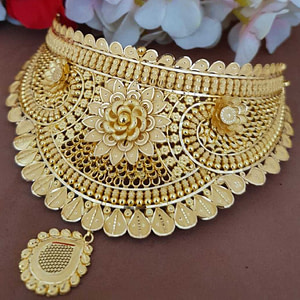 Gold Choker Only in Plain Gold  916 Hallmarked
