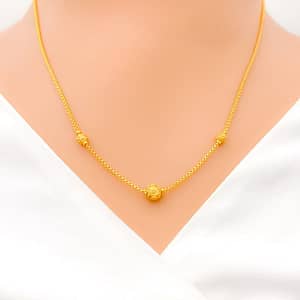 Dressy Orb Chain 17″