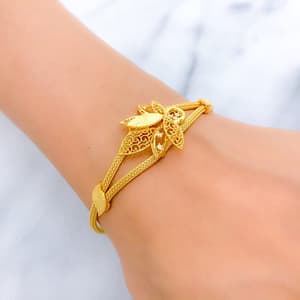 Detailed Floral Bracelet