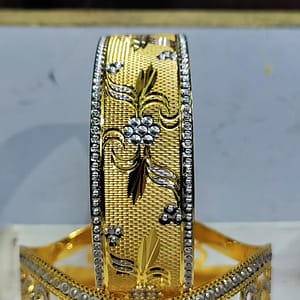 ladies kada pair