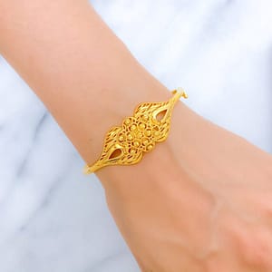 Delightful Floral Ball Bangle Bracelet