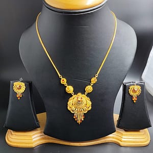 22 Karat Gold Kitty Set