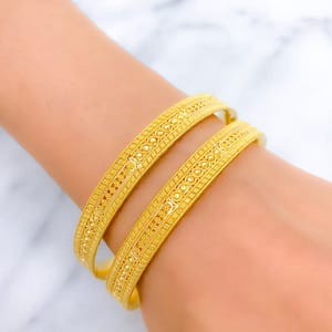 Upscale Radiant FlowerLined Bangles
