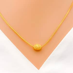 Modest Posh Orb Chain 17″