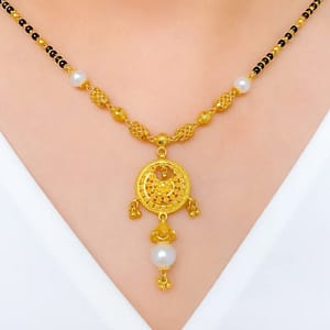 Chic Chand Drop Mangalsutra w/ Pearl