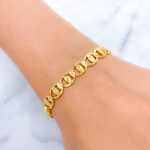 Sparkling Interlinked Oval Bracelet
