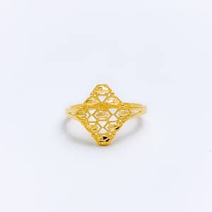 Reflective Diamond Shaped Mesh Ring