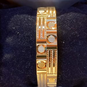 Light Weight Bangle Pair