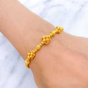 Bright Decorative Floral Bracelet
