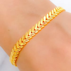 Chic Leaf Bracelet