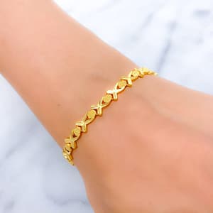 Dainty Sand Finish Bracelet
