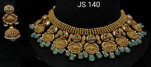 Beautiful Gold Necklace For Women