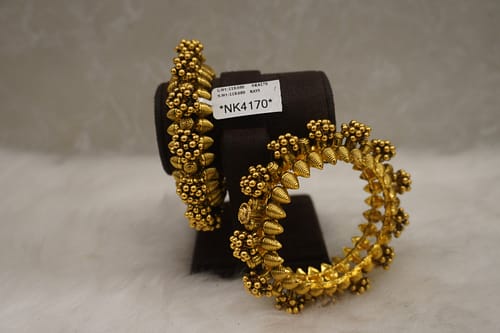 Unique Design Antique Gold Bangles For Woman
