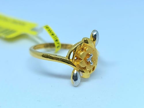 Ladies Ring - Image 2