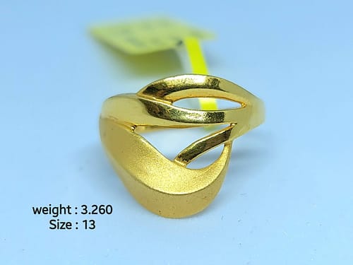 Ladies Ring