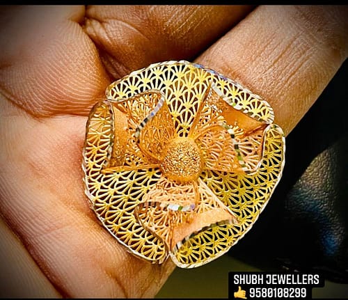 Designer Gold Ring - Image 2