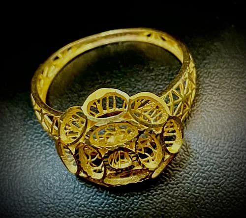 Light Weight Designer Gold Ring - Image 2