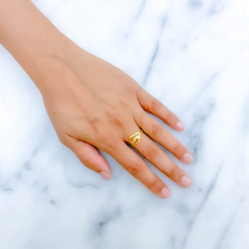 Contemporary Lightweight Ring - Image 2