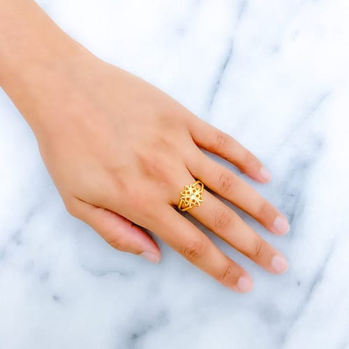 Fancy Vintage Flower Ring