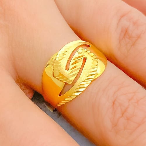 Iconic Bold Striped Ring - Image 2