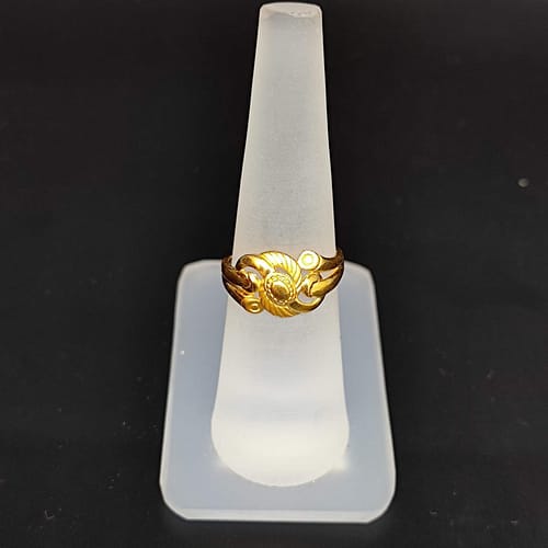 22 Karat Yellow Gold Ladies Ring