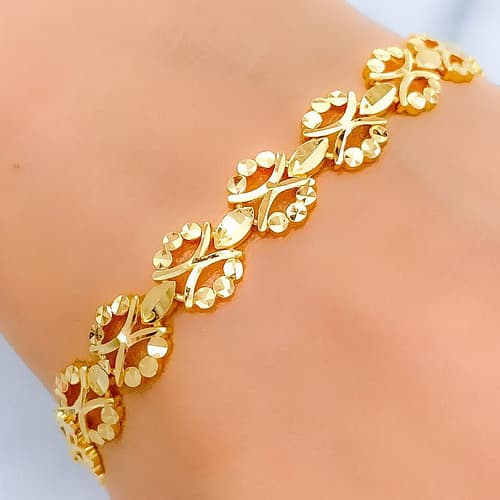 Dazzling Ritzy Flower Bracelet - Image 2
