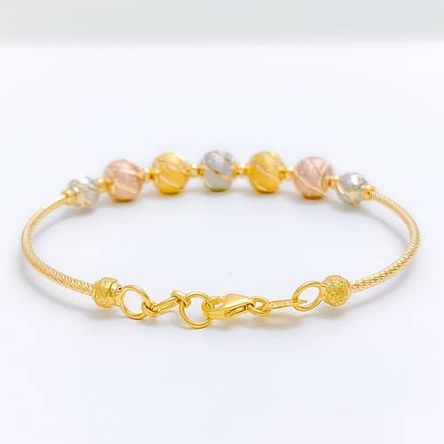 Modern Striped Wire Bracelet - Image 4