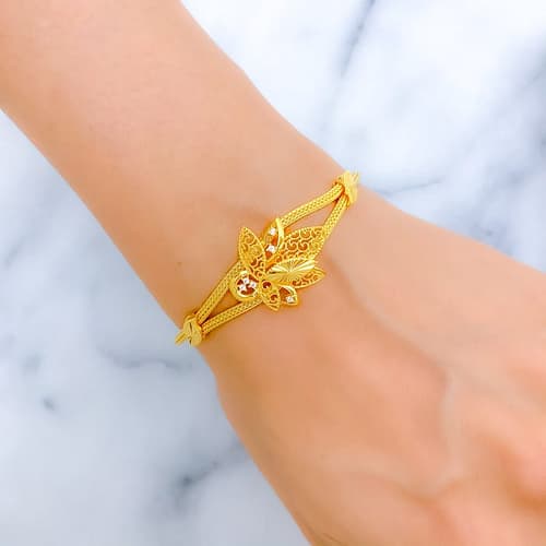 Shimmering Lightweight Bracelet