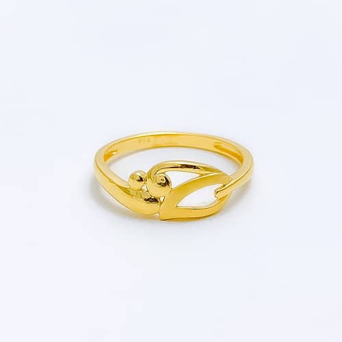 Graceful Vine Ring