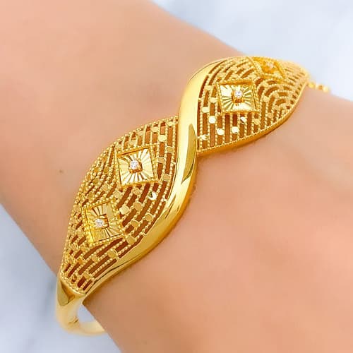 Refined Curved Mesh Bangle Bracelet - Image 2