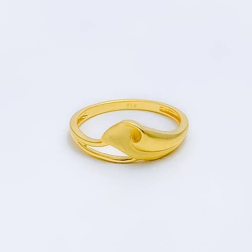 Modest Curved Ring
