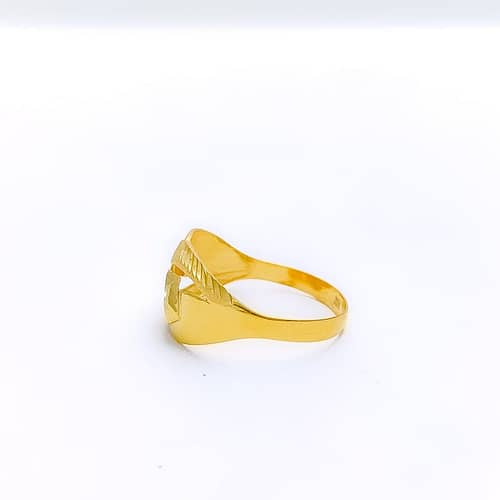 Iconic Bold Striped Ring - Image 4