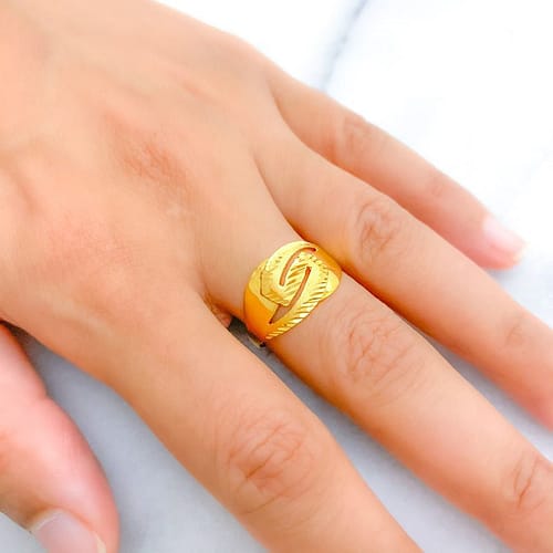 Iconic Bold Striped Ring - Image 3