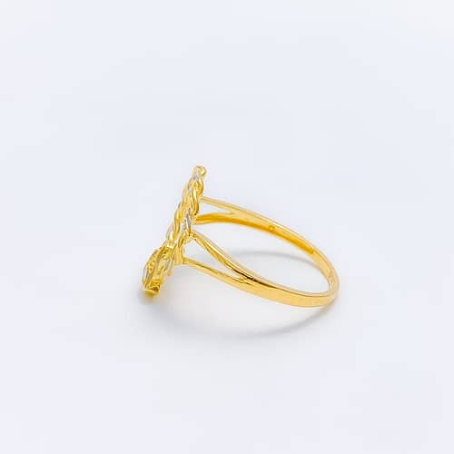 Fancy Clover Accented Chain Ring - Image 4