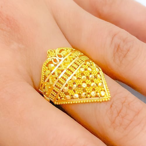 Distinct VShaped Mesh Ring - Image 4