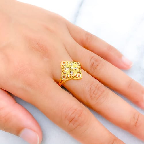 Exquisite TwoTone Flower Ring - Image 4