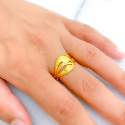 Lush Abstract Textured Ring - Image 3