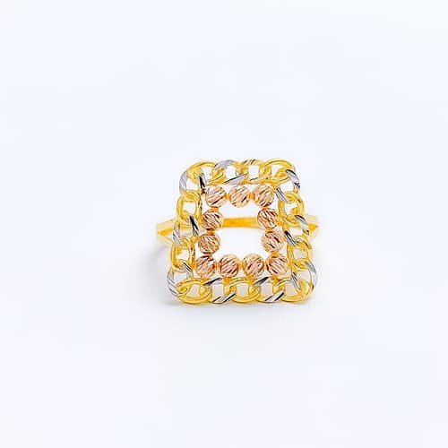 Distinct Tapered Chain Link Ring