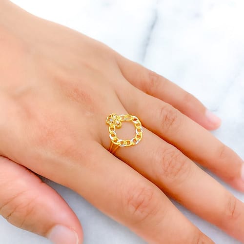 Fancy Clover Accented Chain Ring - Image 2
