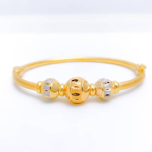 Tasteful Dual Finish Bangle Bracelet - Image 4