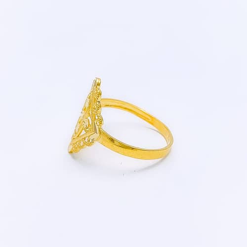 Stylish Upscale Gold Ring - Image 4