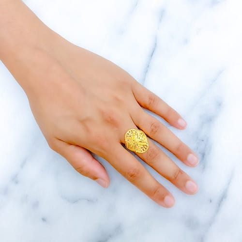 Elongated Bold Oval Ring - Image 2