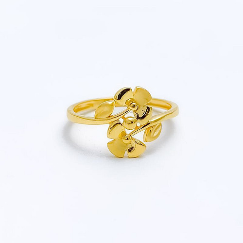 Petite Curved Floral Ring