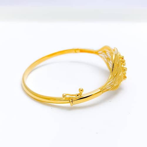 Impressive Evergreen Leaf Bangle Bracelet - Image 4