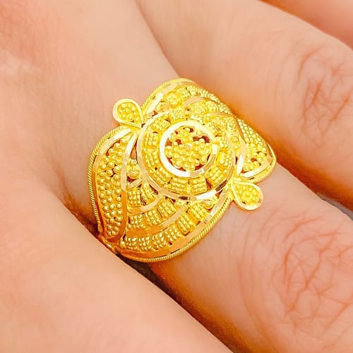 Reflective Leaf Accented Ring - Image 4