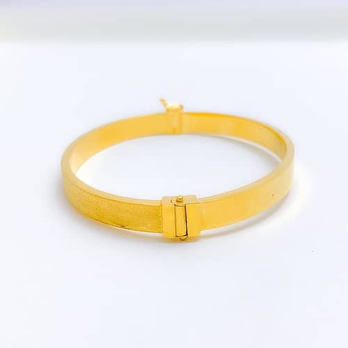 Exclusive Reflective Flower Bracelet - Image 6