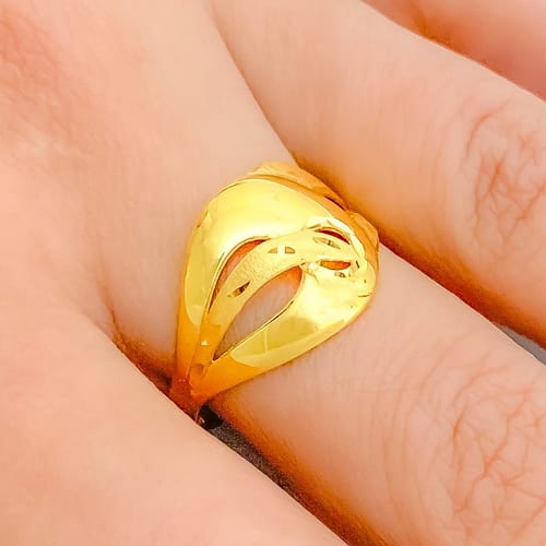 Timeless Etched Motif Ring - Image 4